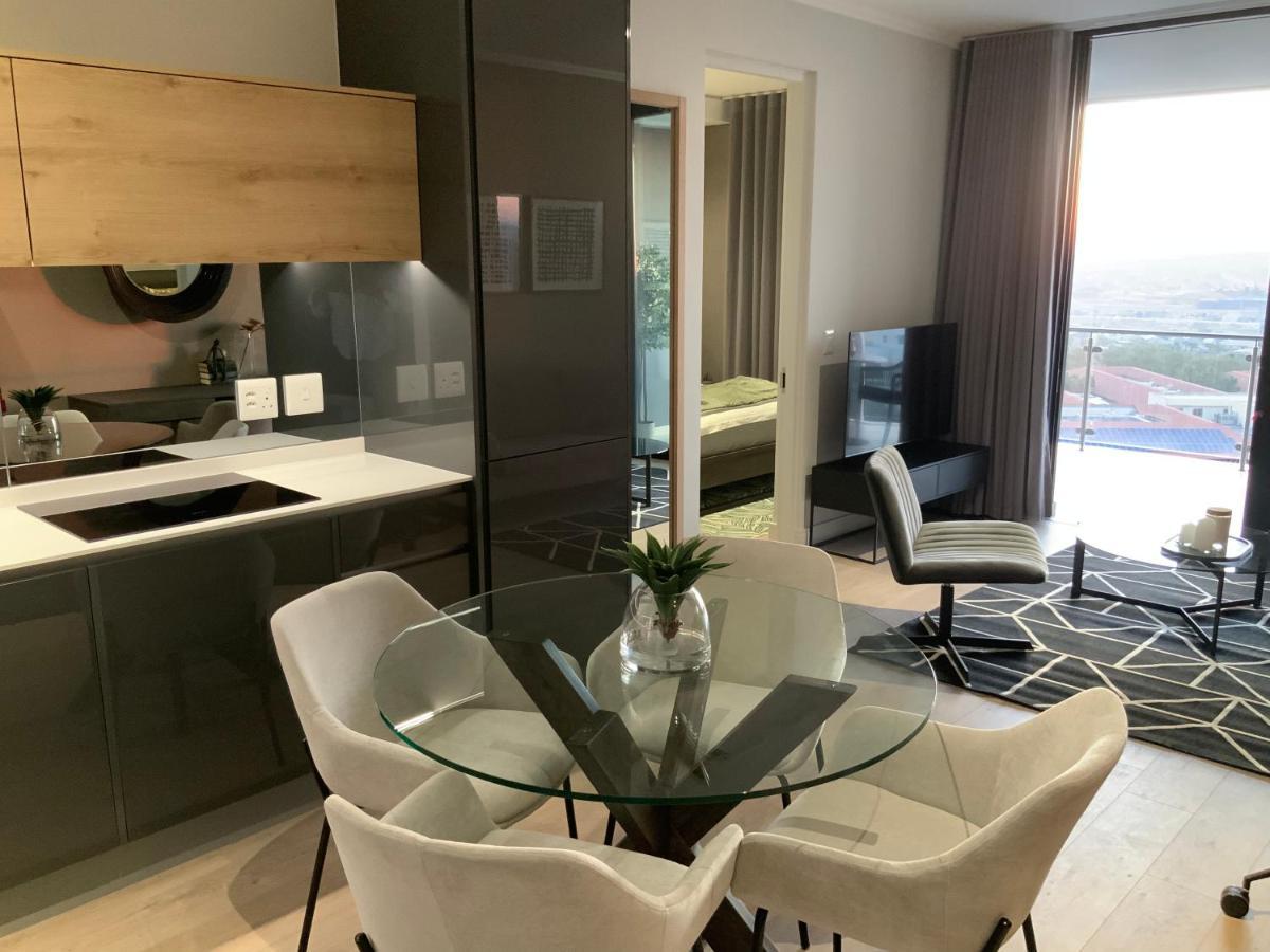 5 Star Elegant Apartments, Ellipse, Waterfall City, Midrand, Johannesburg ภายนอก รูปภาพ